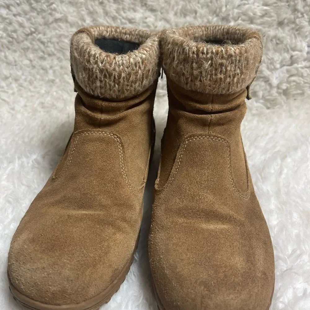 KHOMBU LAURA TAN SUEDE ANKLE BOOTS KNIT TRIM RUBBER SOLES SZ10M